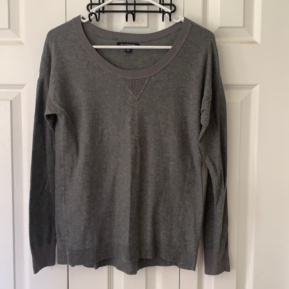 American Eagle Sweater. Gently used. Sz S
